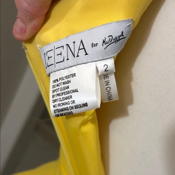 Elegant Yellow One-Shoulder Mini Dress - Picture 3 of 4